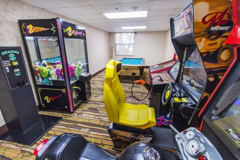Comfort Inn and Suites Branson Meadows 28/44