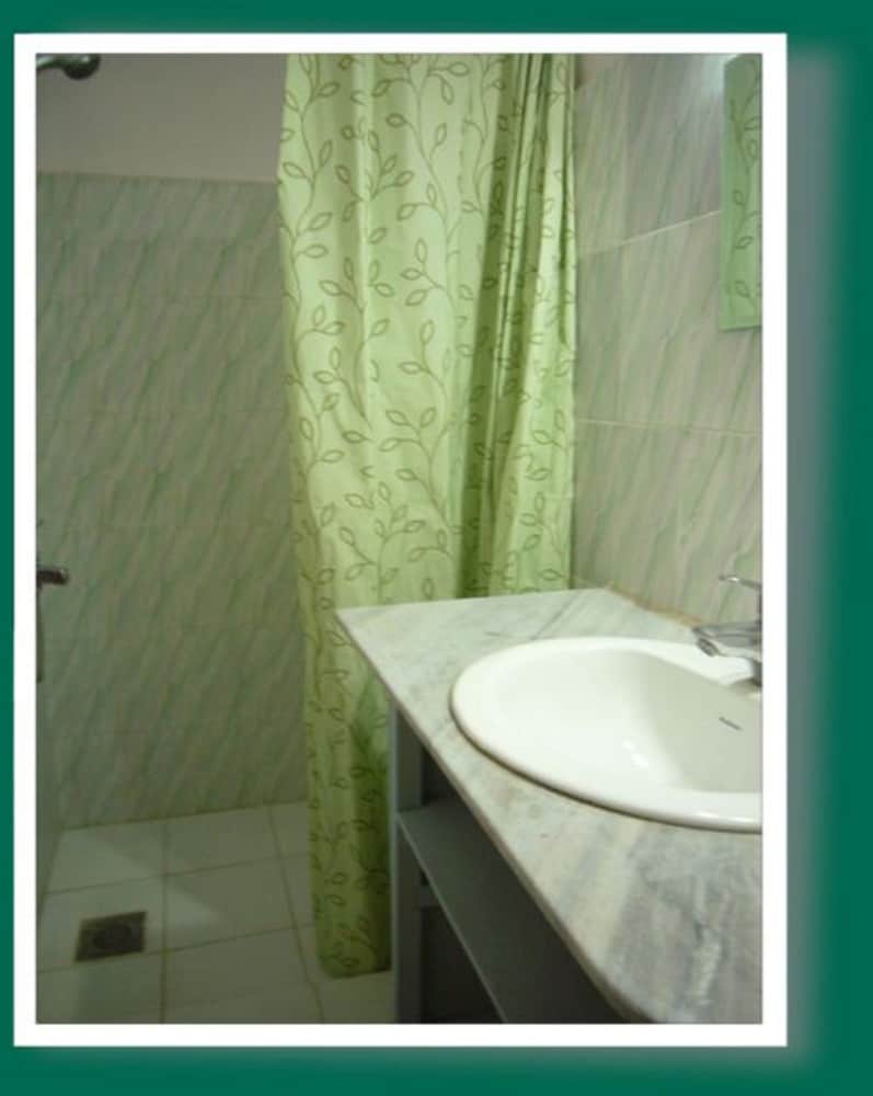 Le Rhododendron Chambres D'hotes 48/50