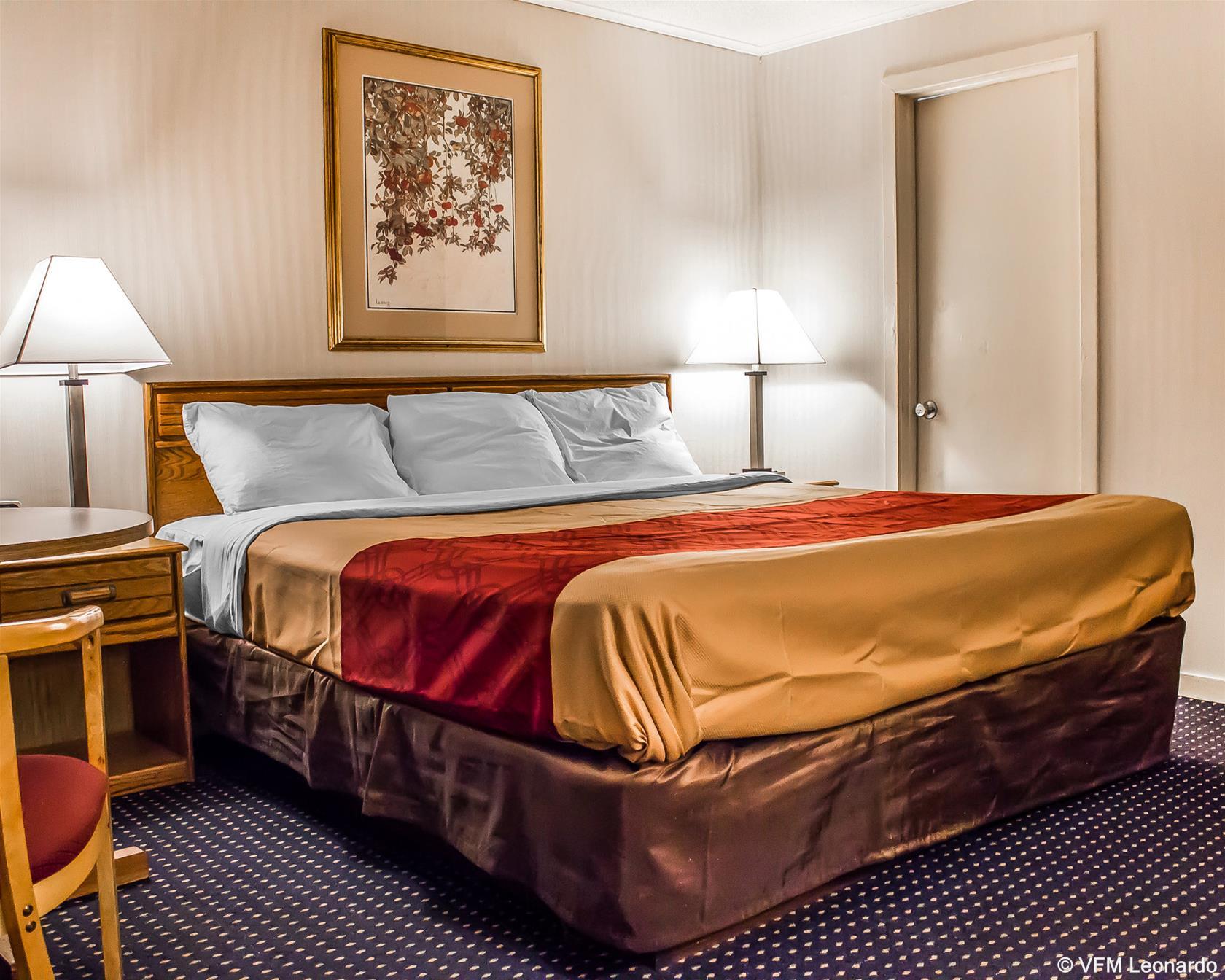 Economy Inn East Hartford CT 35/60