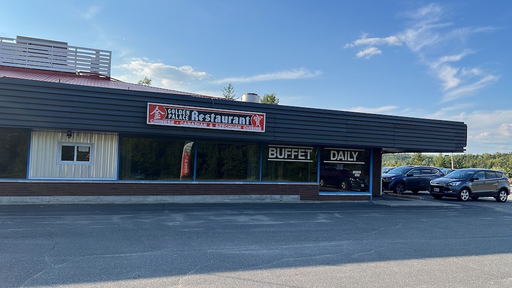 Lively Inn & Suites 56/61