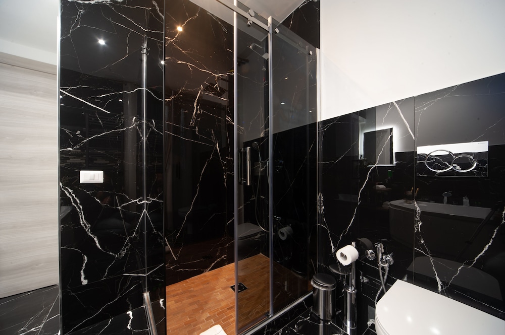 Navona Rooms with Jacuzzi 69/71