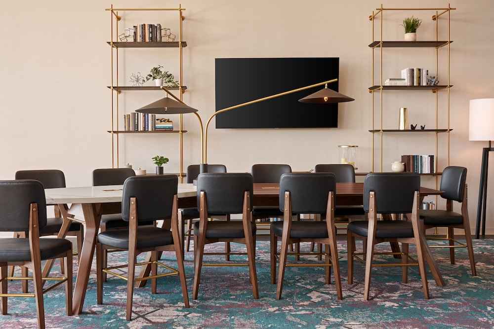The Watermark Hotel 29/41