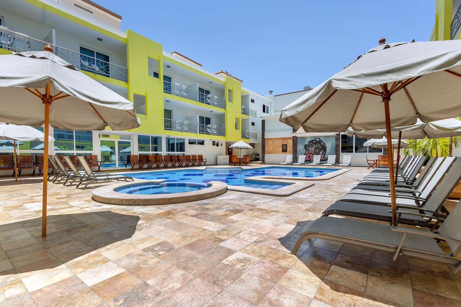 Quality Inn Mazatlan 15/16
