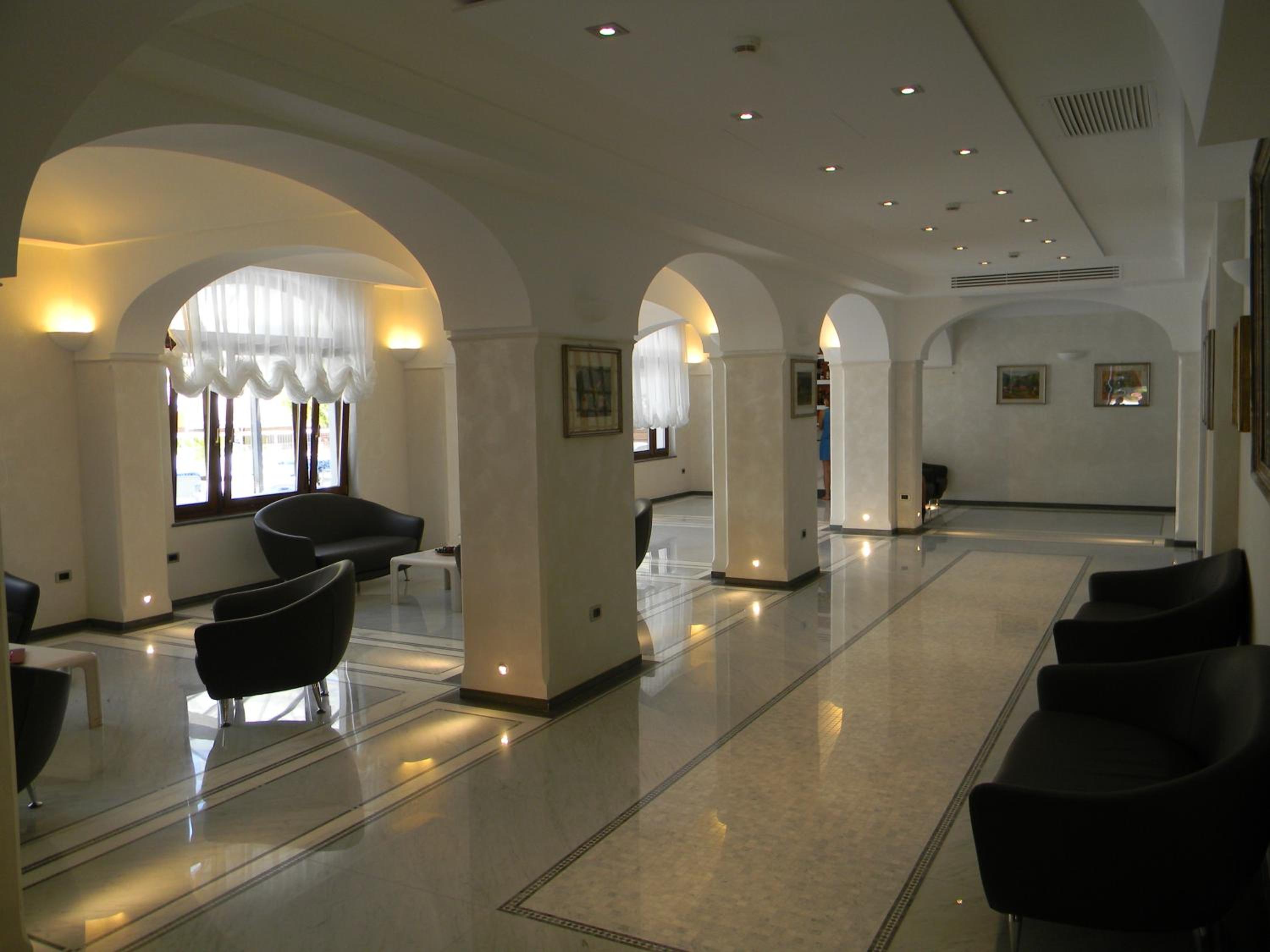 Hotel Talao S.A.S. 12/42