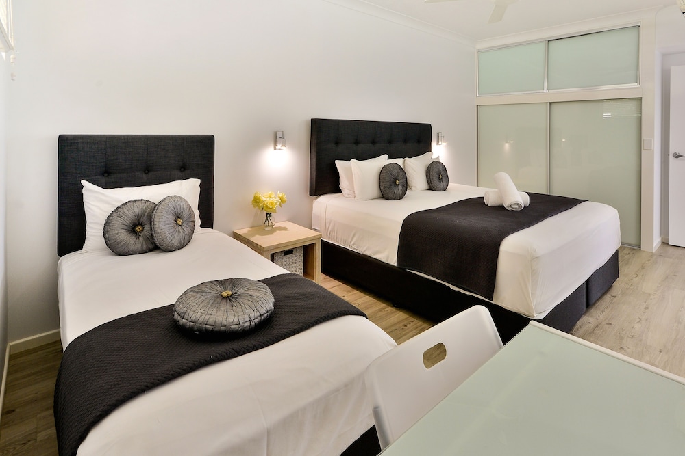 Whitsunday Holiday Apartments 12/59