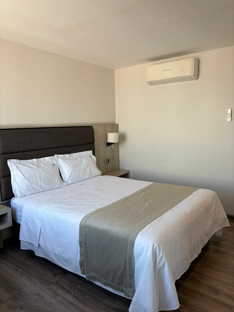 Hotel Nube 7/27
