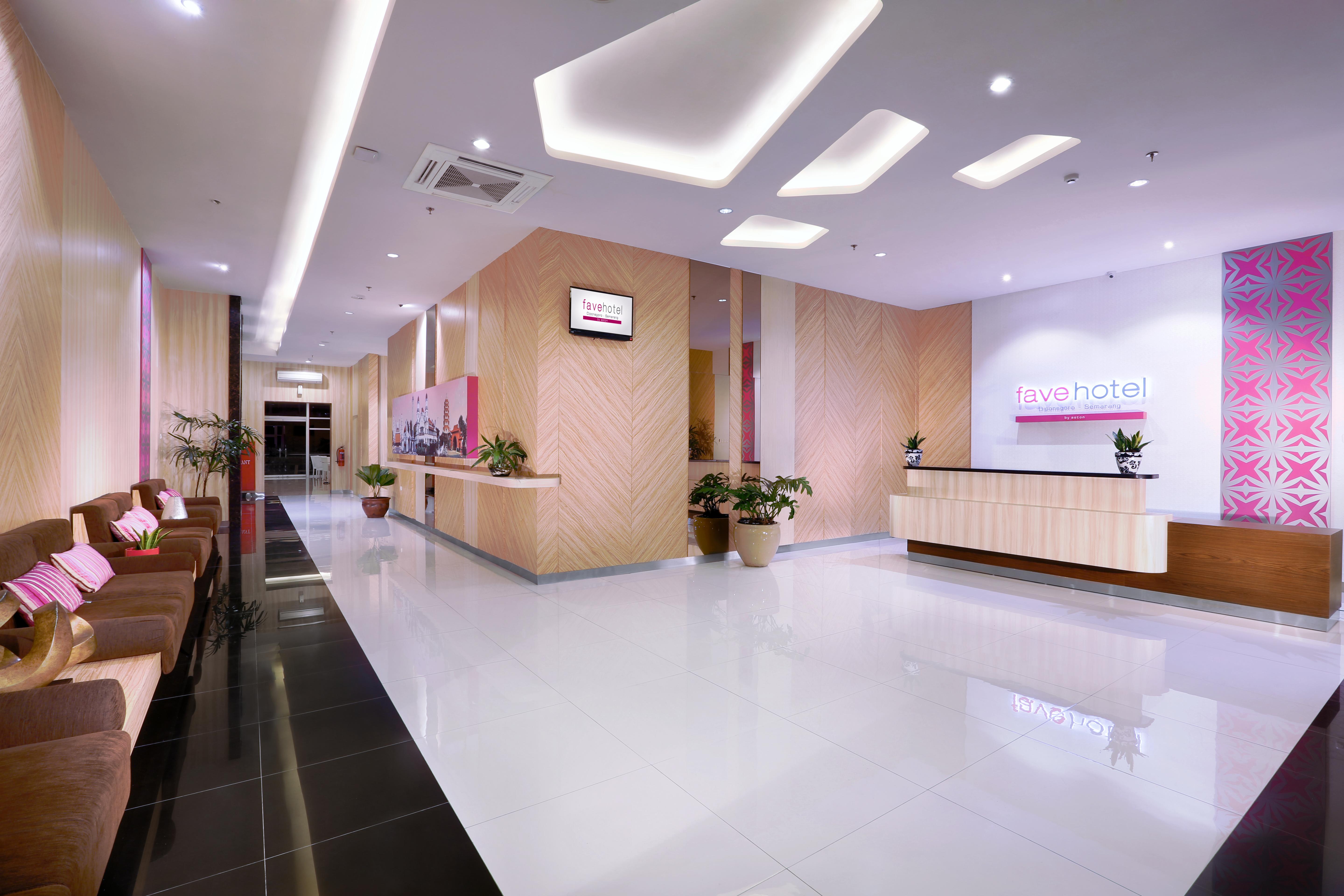 Lobby at favehotel Simpang Lima - Semarang, SEMARANG