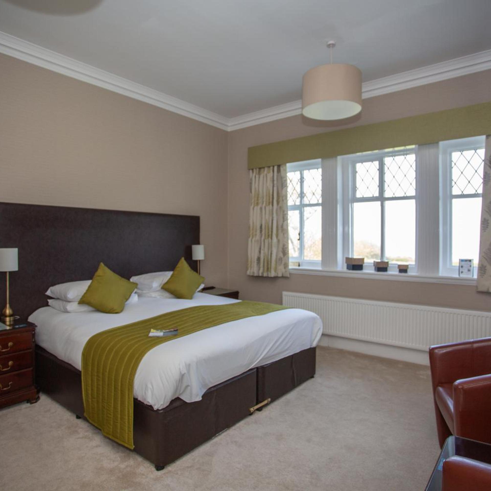 Room, Double or Twin Bed, Sea View