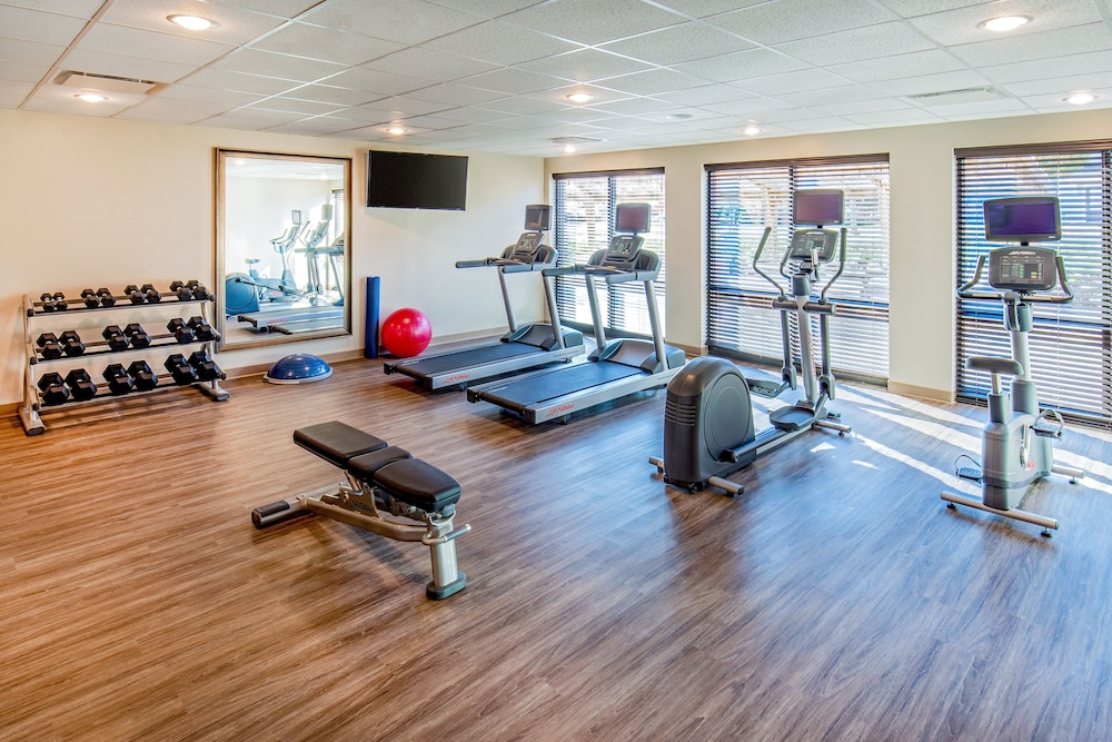 Staybridge Suites Charlottesville Airport 22/53
