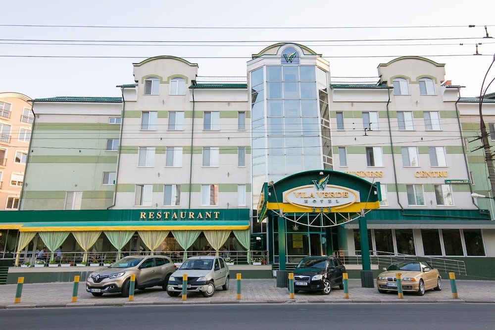 Vila Verde Hotel 3/48