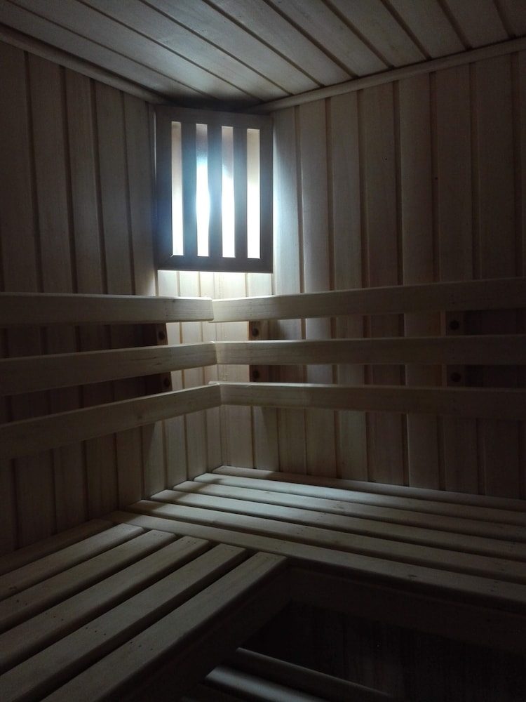 swimming pool spa
