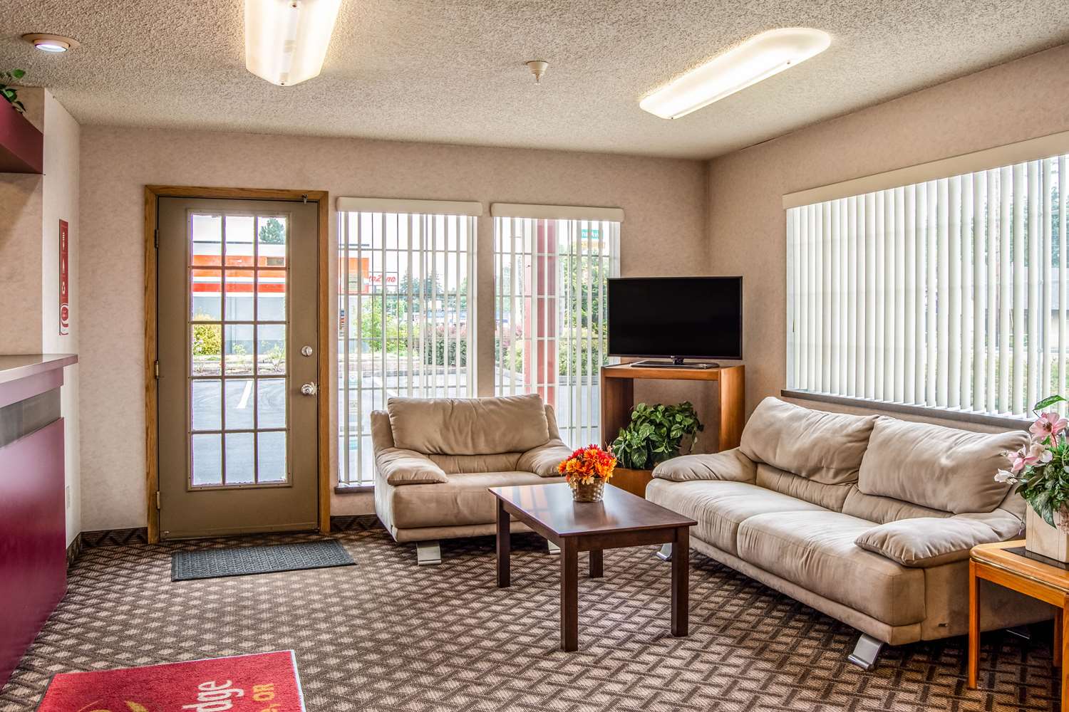 Econo Lodge Southeast 7/13