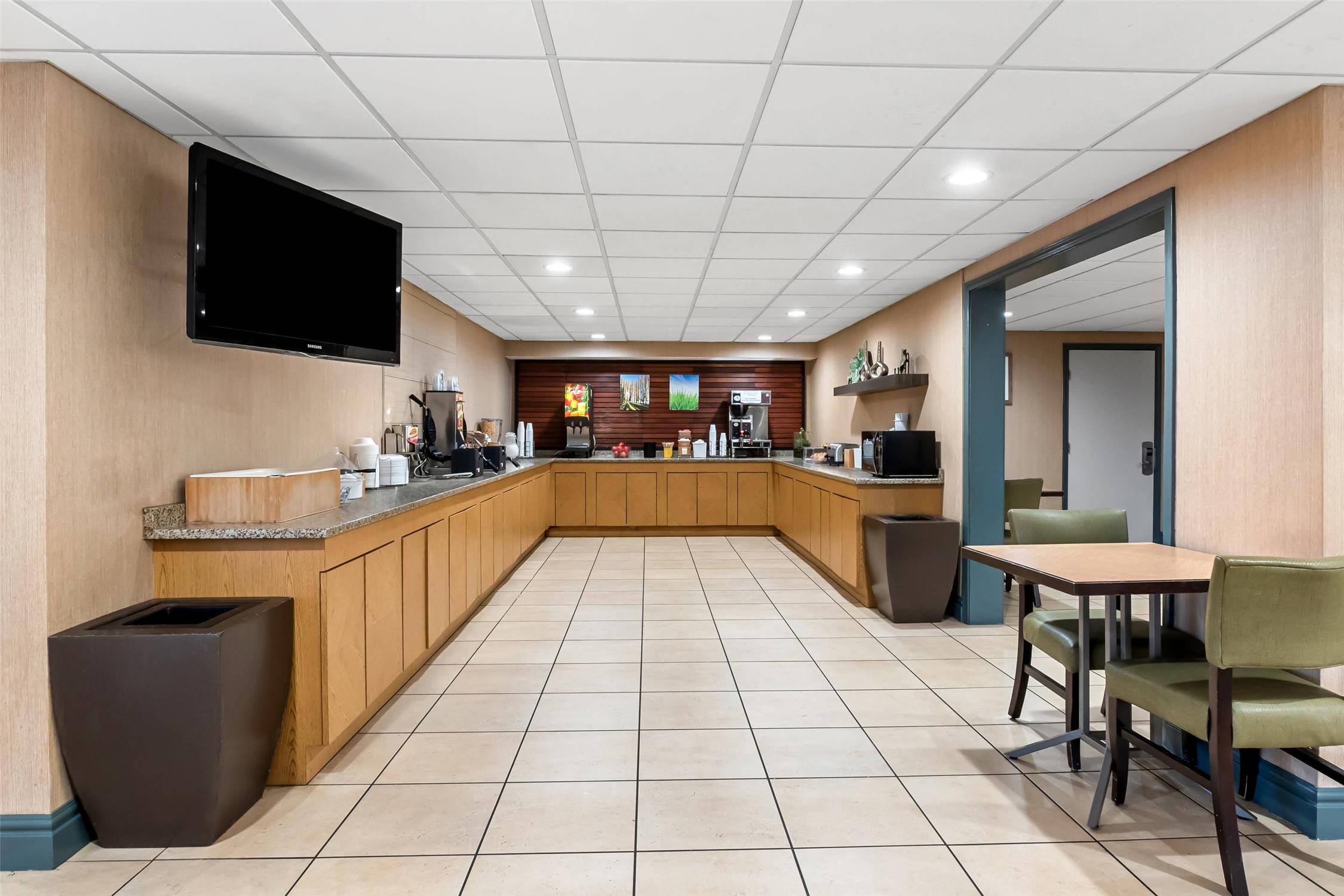 Quality Inn Slidell I-10 11/46