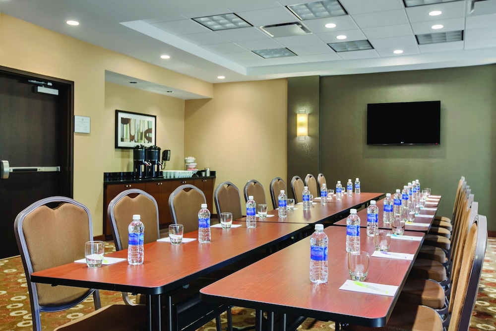 Hyatt Place Raleigh Cary 46/53