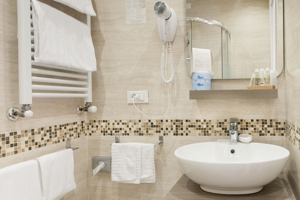 Domus Trevi 29/37