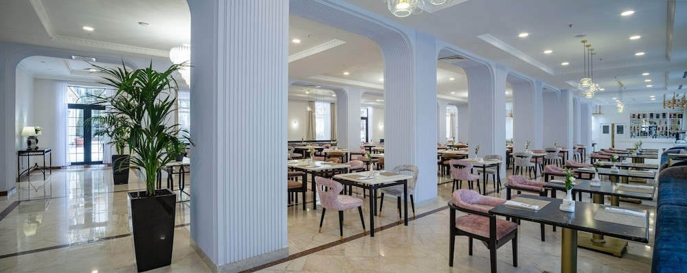 Lotte City Hotel Tashkent Palace 48/64