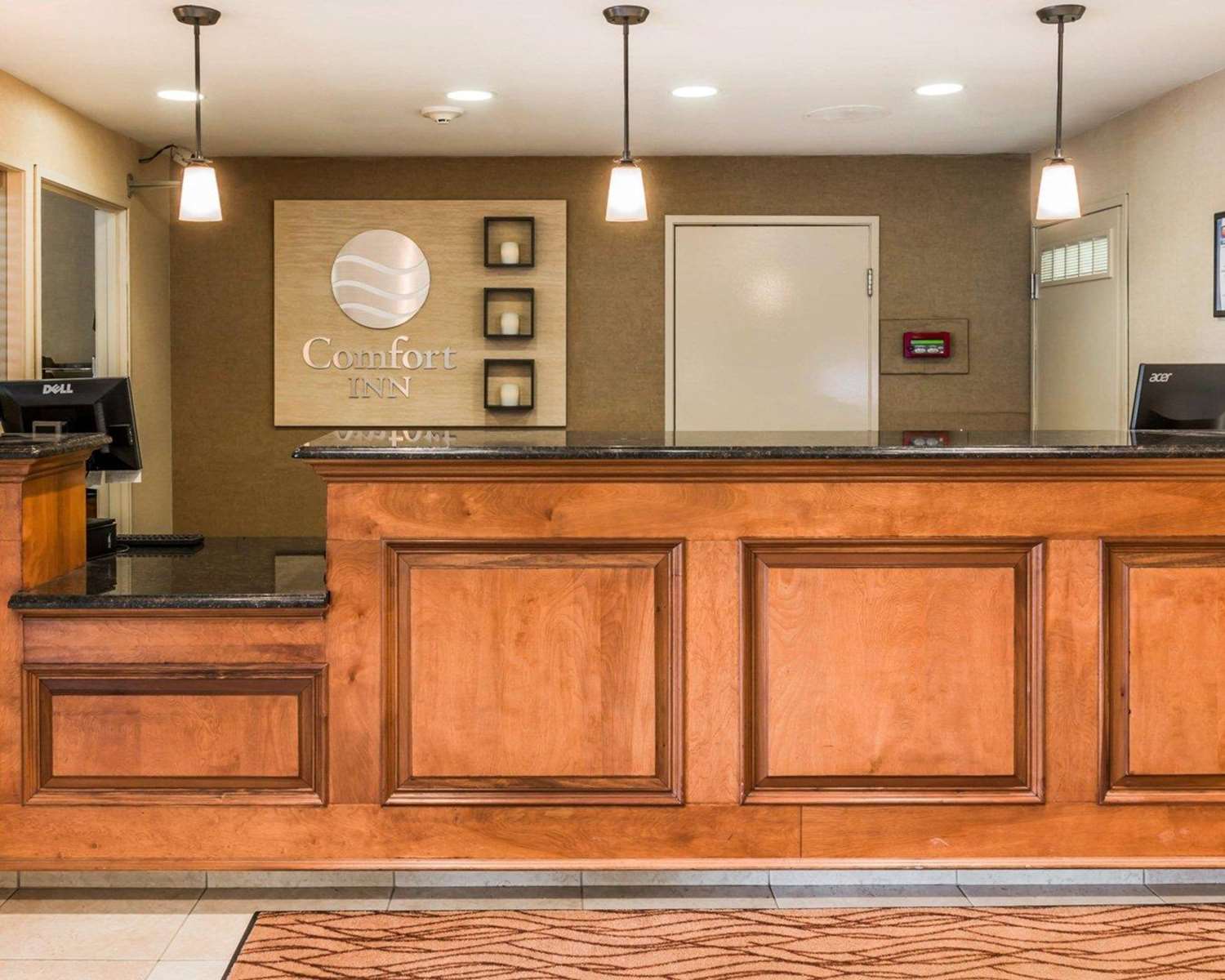 Wingate by Wyndham Utica 4/22