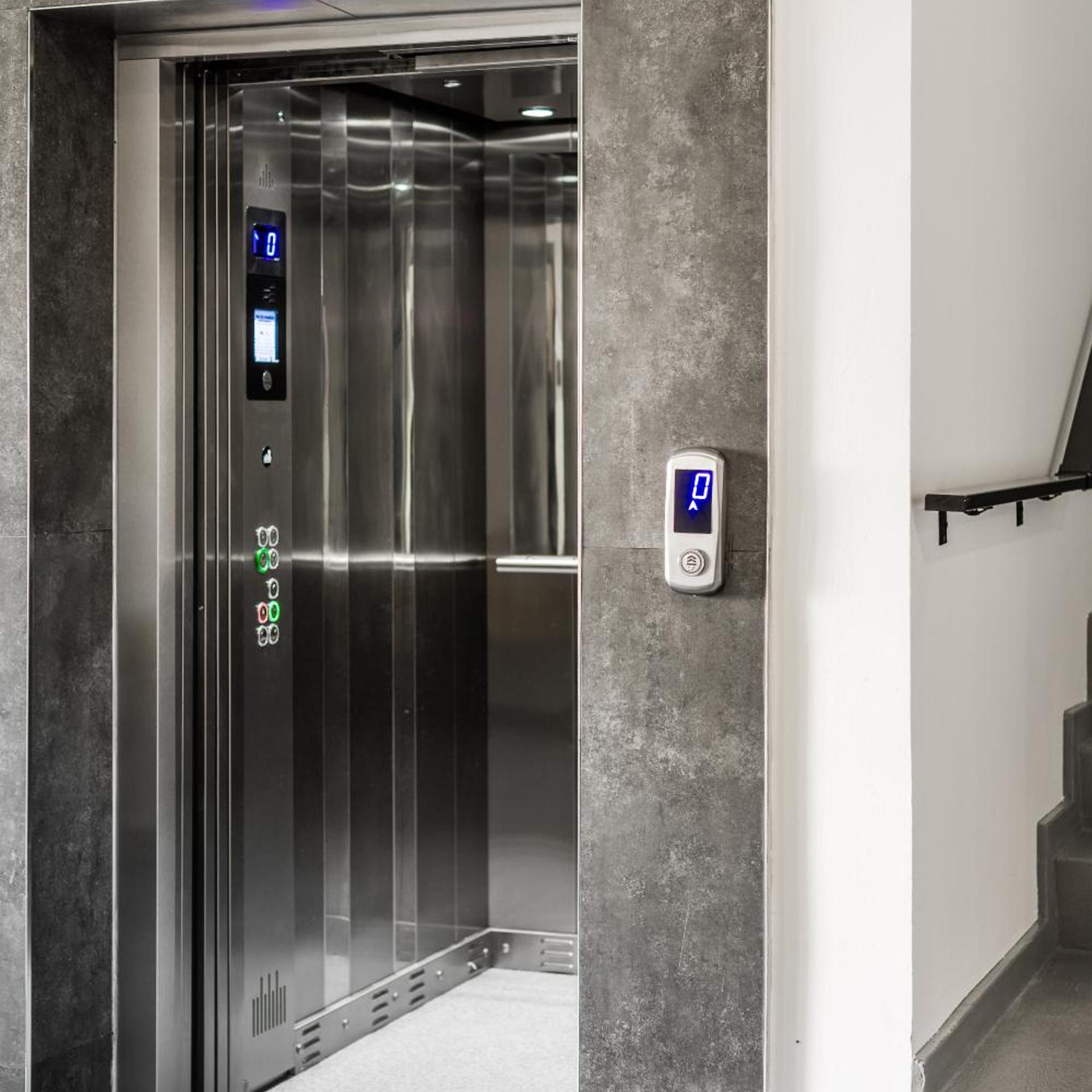 G Suites Luxury Rentals 24/32