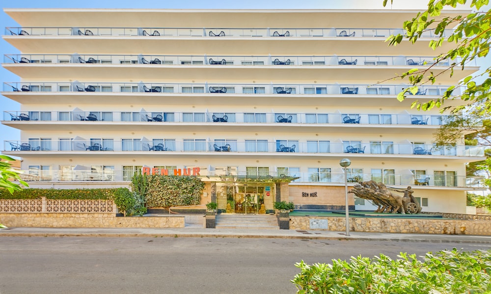 Ben Hur Apartments 2/74