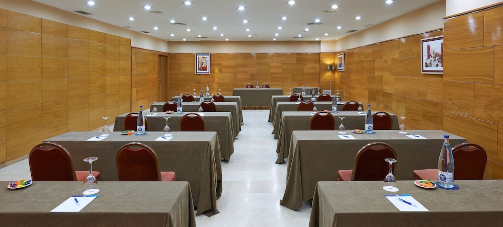 iStay by NH Zaragoza Sport Hotel 42/47