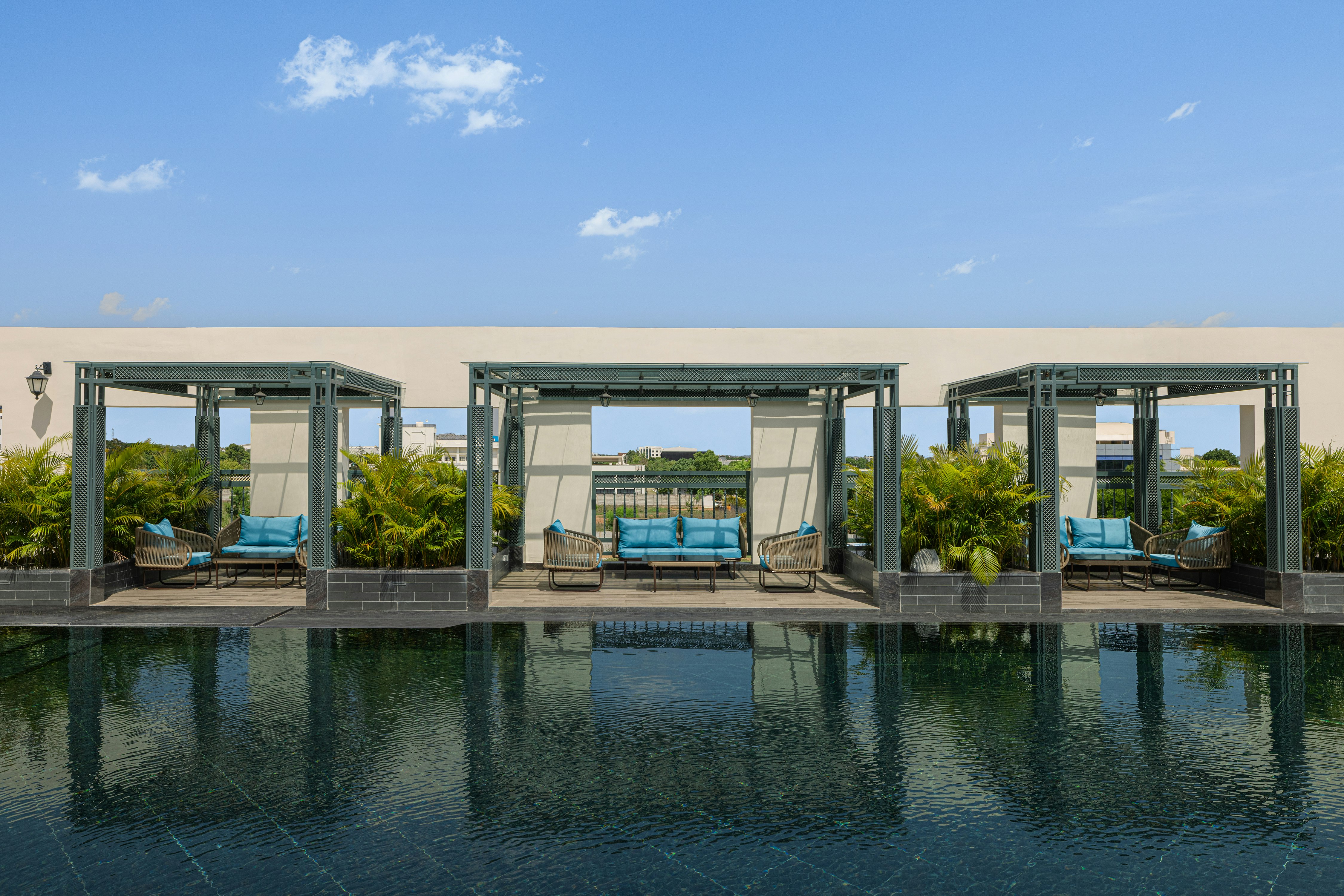 Doubletree by Hilton Bengaluru Airport 44/50