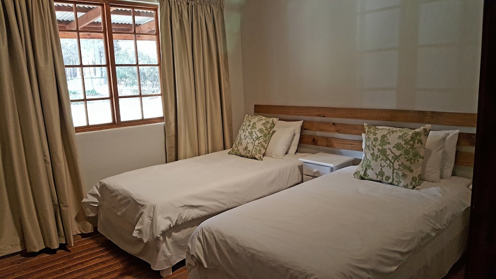 Forest, Lodge, 2 Queen Beds