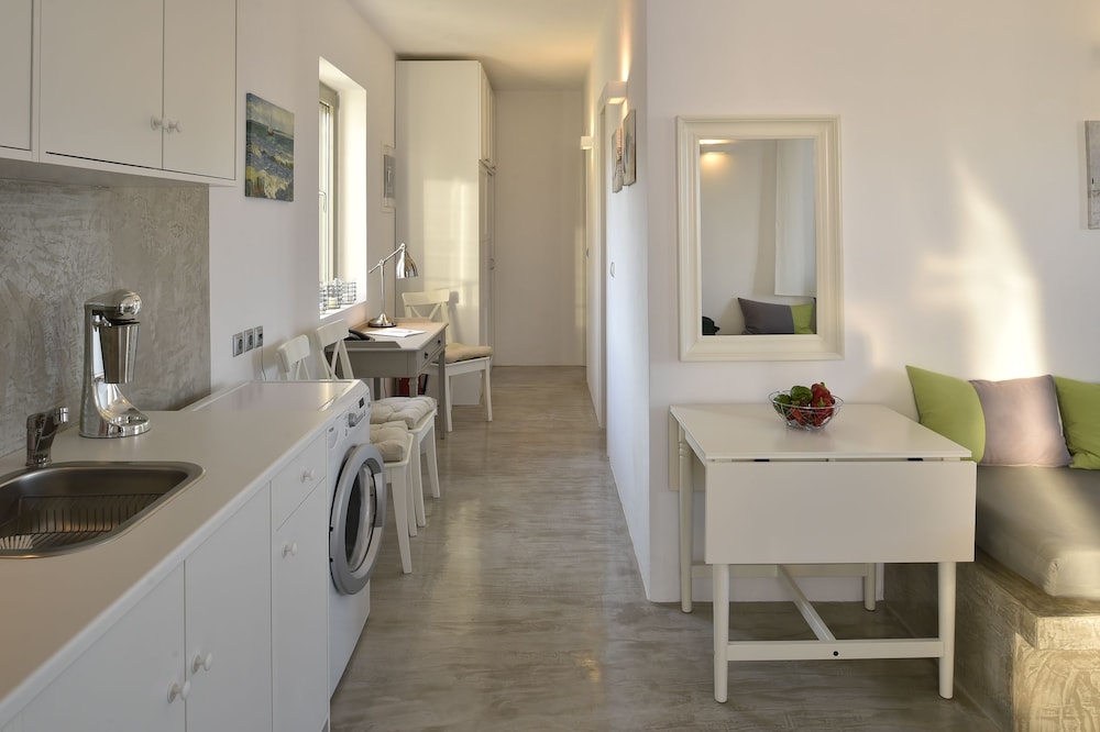 Naoussa Hills Boutique Resort- Adults Only (13+) 34/76