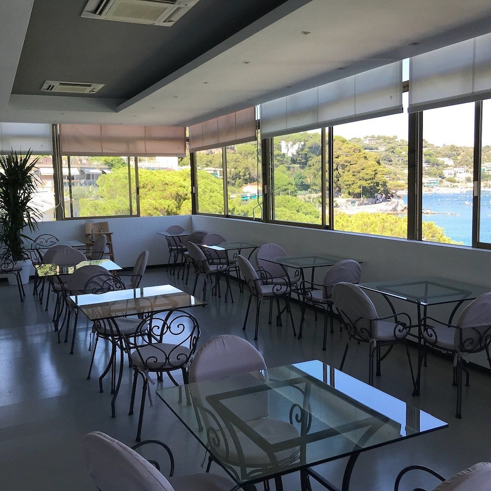 Hotel Belvedere 7/11