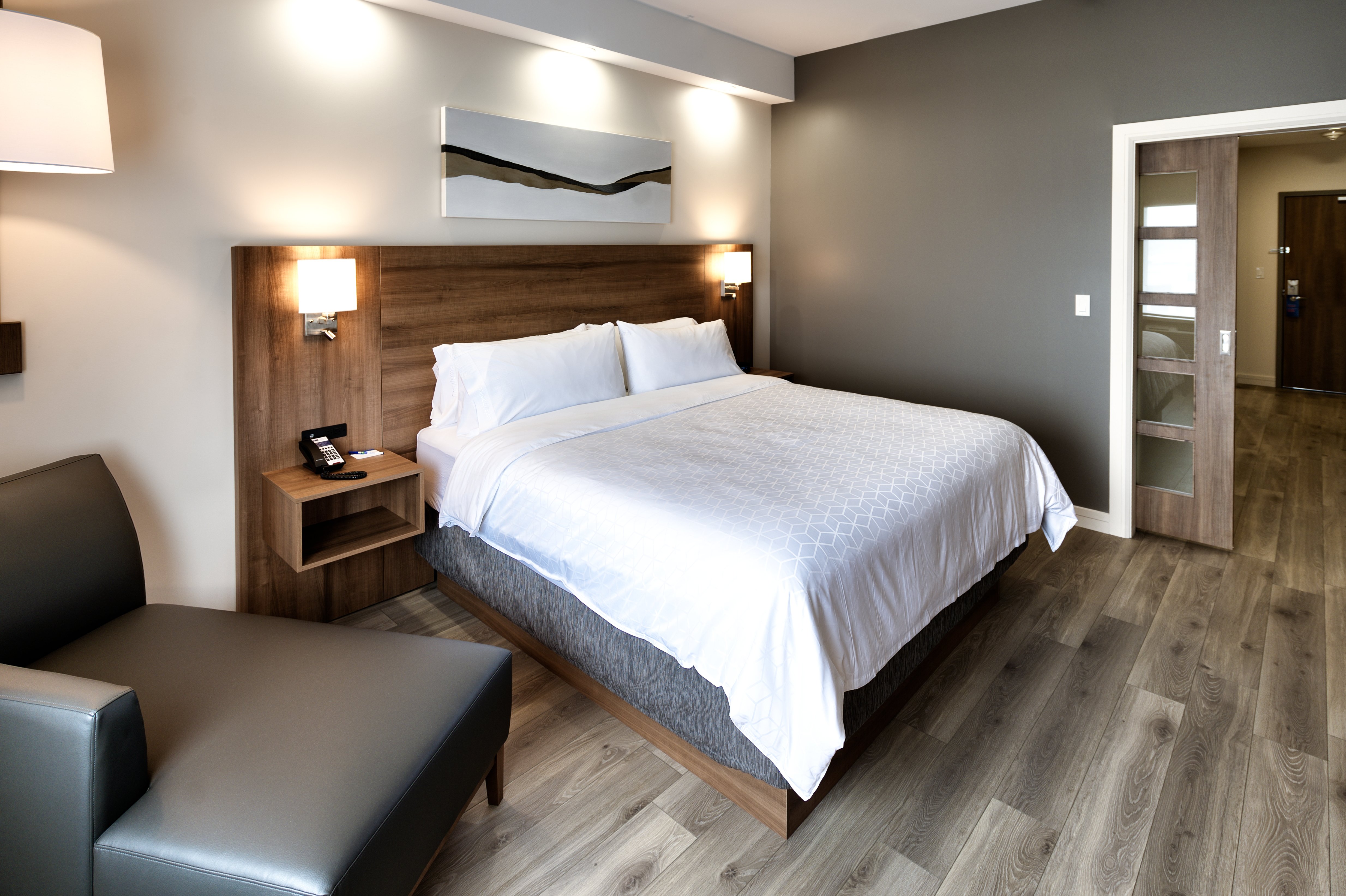 Holiday Inn Express Suites Trois Rivieres Ouest 30/72