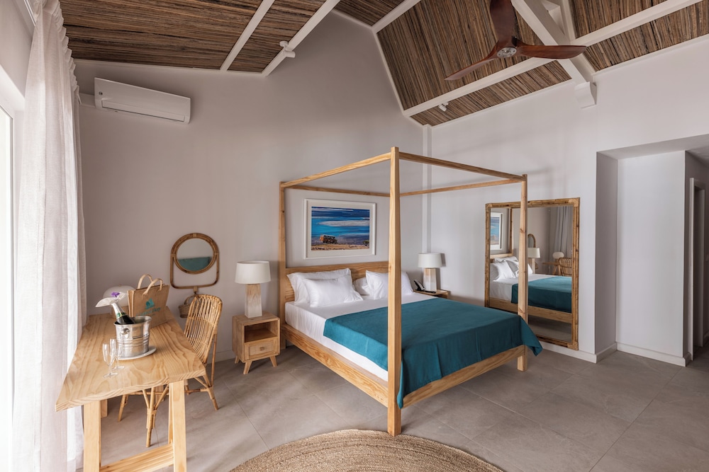 Deluxe, Double Bed