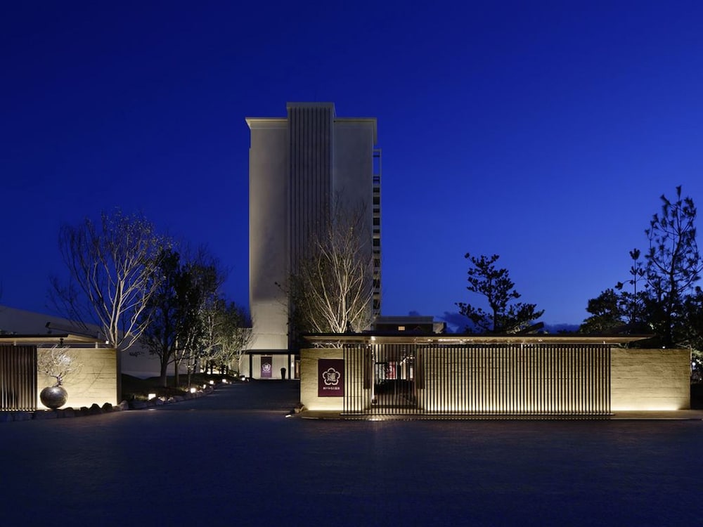 Kobe Minato Onsen Ren 48/50