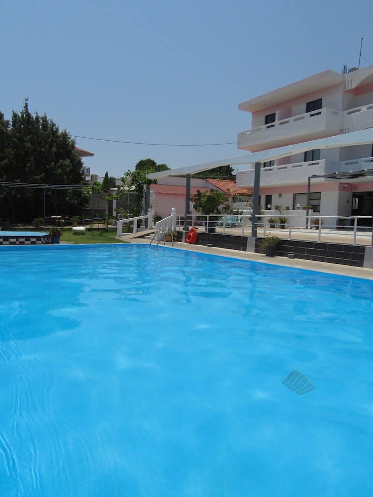 Oleander Aparthotel in FALIRAKI