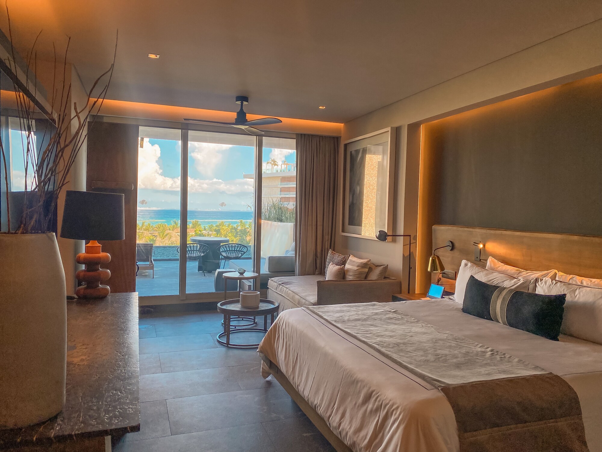 Preferred Club, Junior Suite, Superior, King Bed, Ocean View