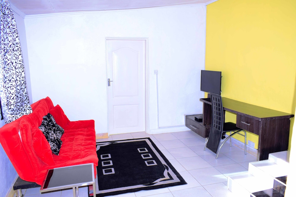 Spendwise Lodge And Apartments 27/50