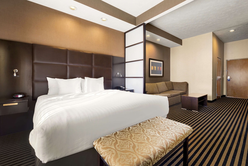 Sonesta Essential Indianapolis Airport 6/34
