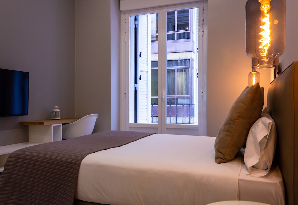 Arenal Suites Gran Vía 10/50