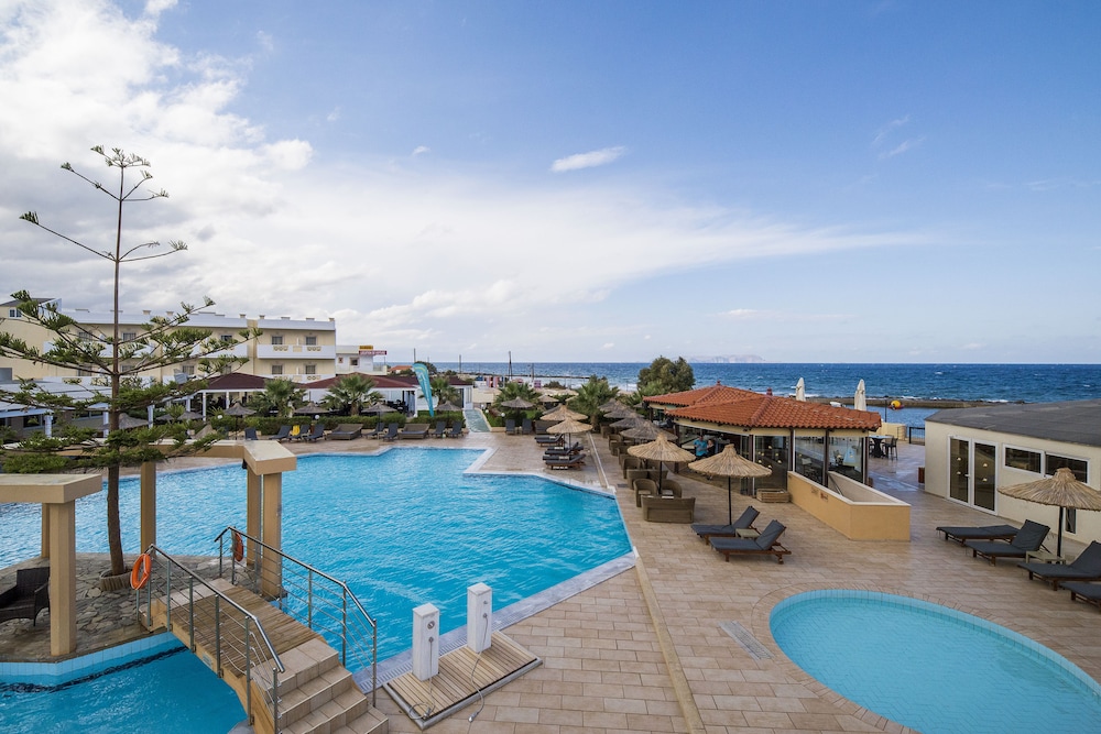 Senseana Sea Side Resort and Aquadventure 7/76