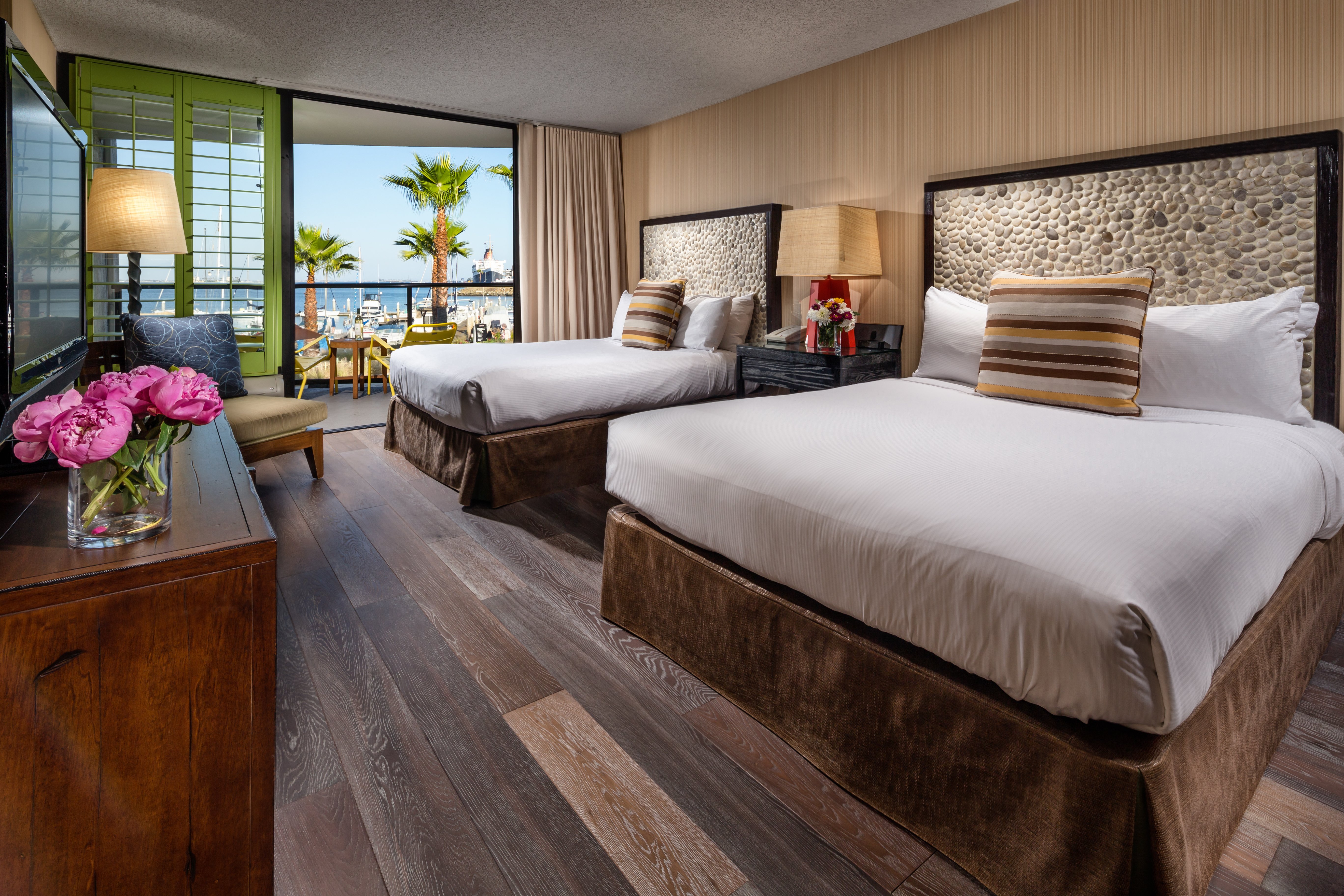 ROOM, 2 QUEEN BEDS, WATER VIEW, BALCONY