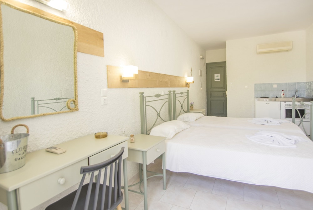 SYROS INN 14/29