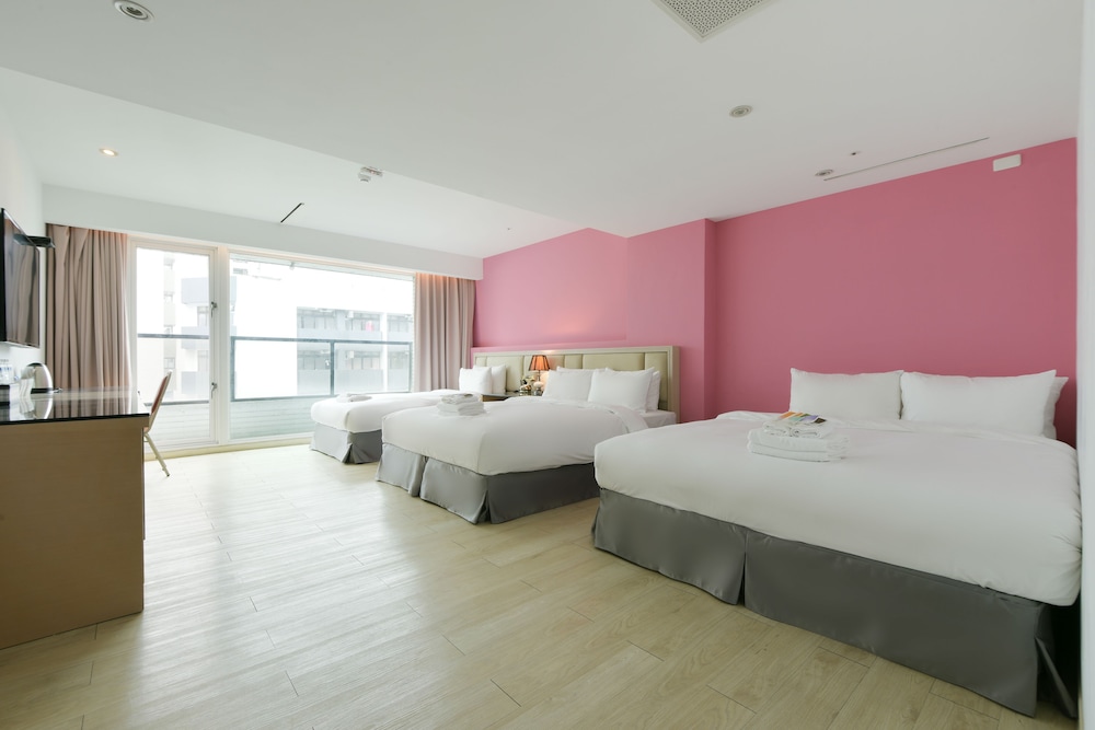 Champs Elysees Hotel 16/47