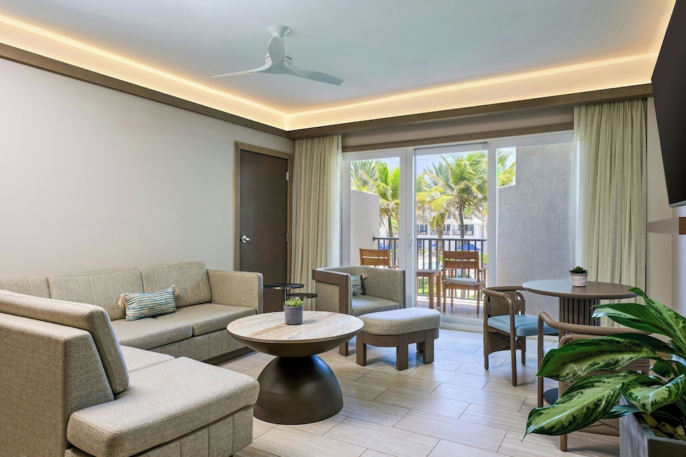 JW Marriott St. Maarten Beach Resort & Spa 31/50