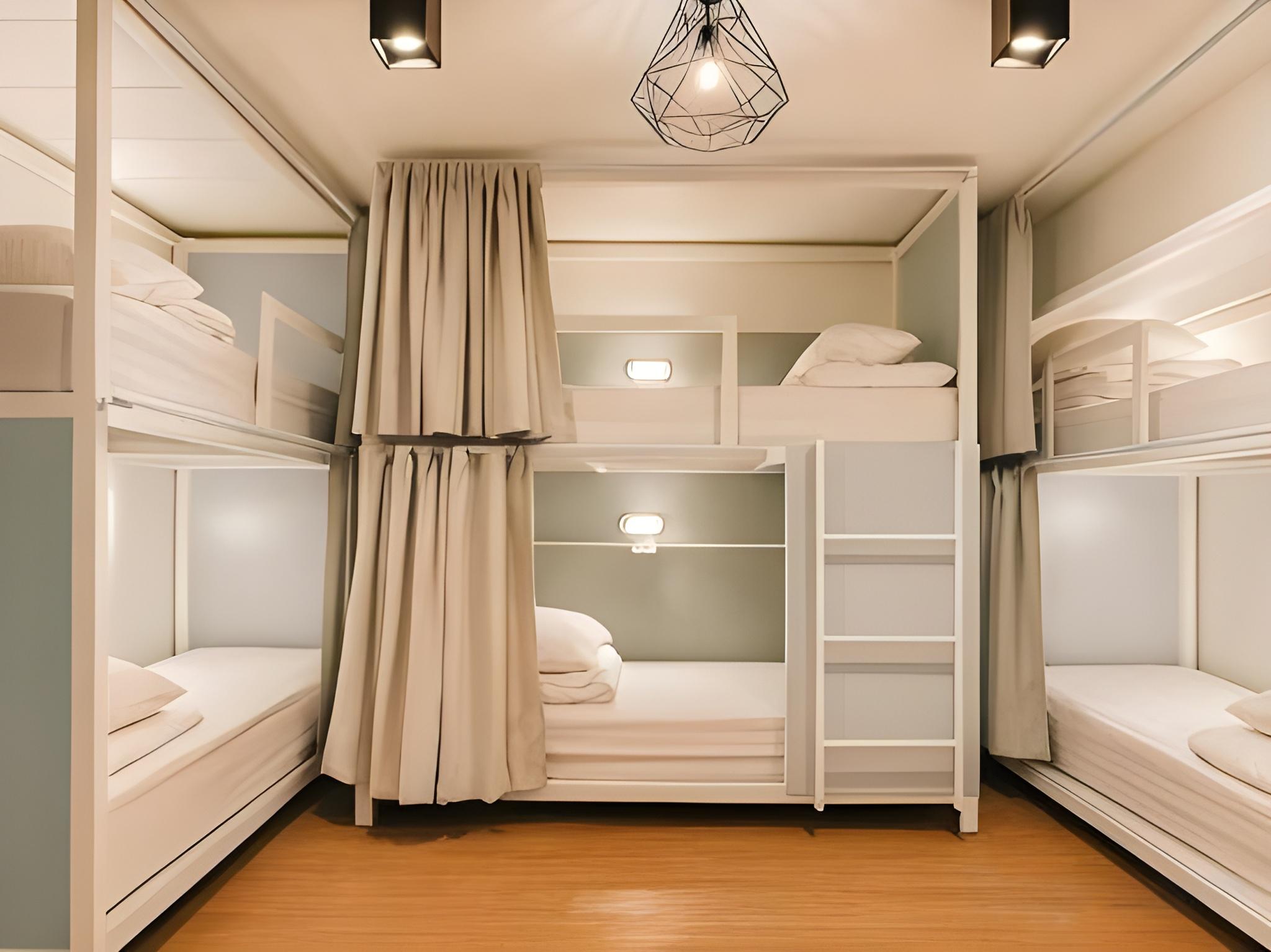 Ladies, Mixed Dorm، Salee Hostel 2/4