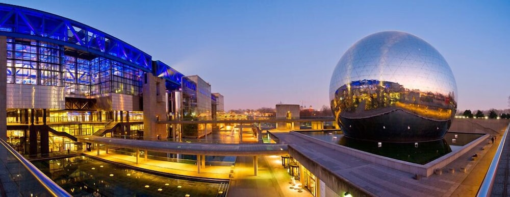 Moxy Paris La Villette 51/56