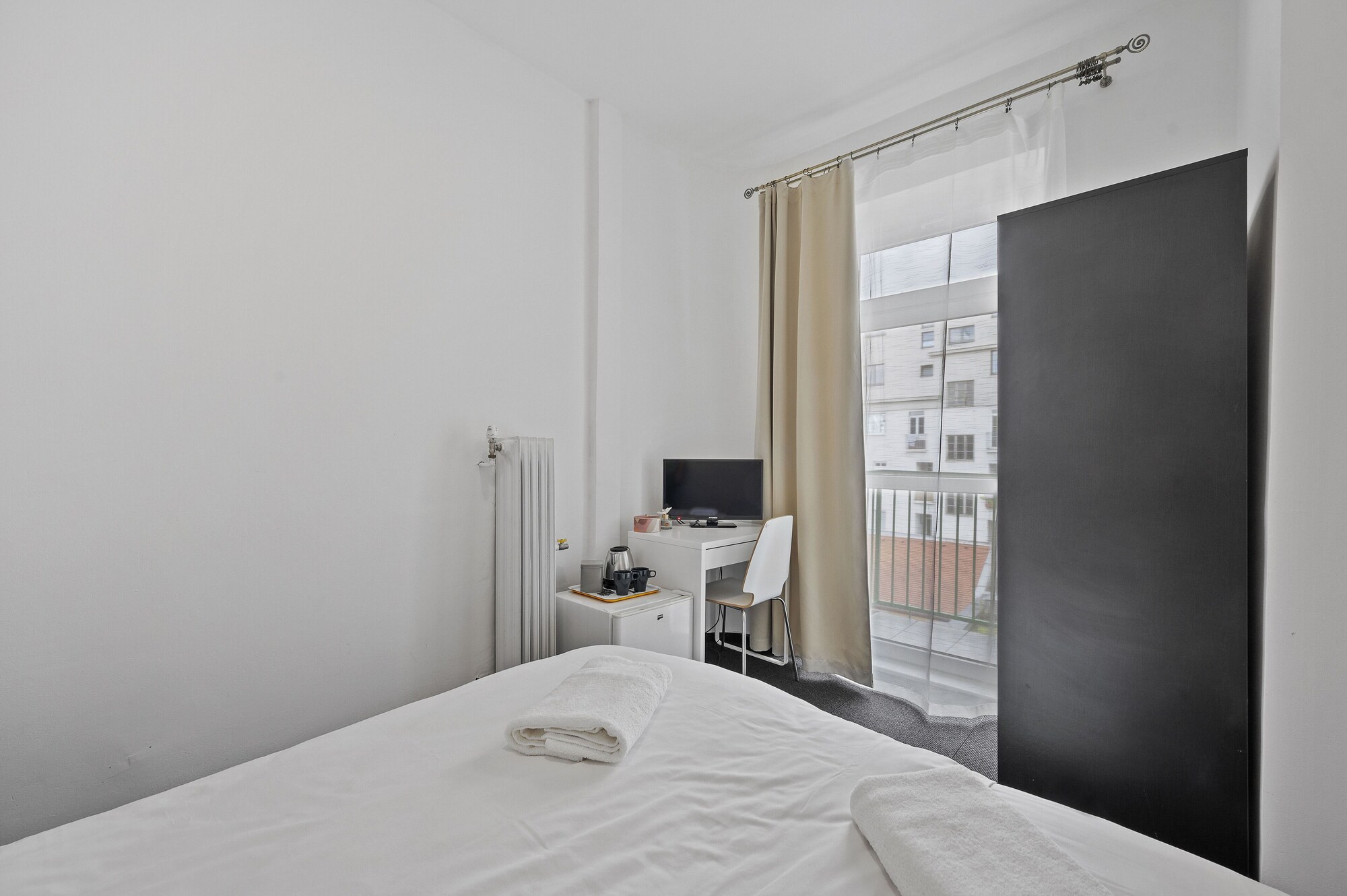 ECONOMY, DOUBLE BED