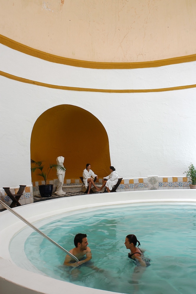 Gran Hotel Aqualange 54/61