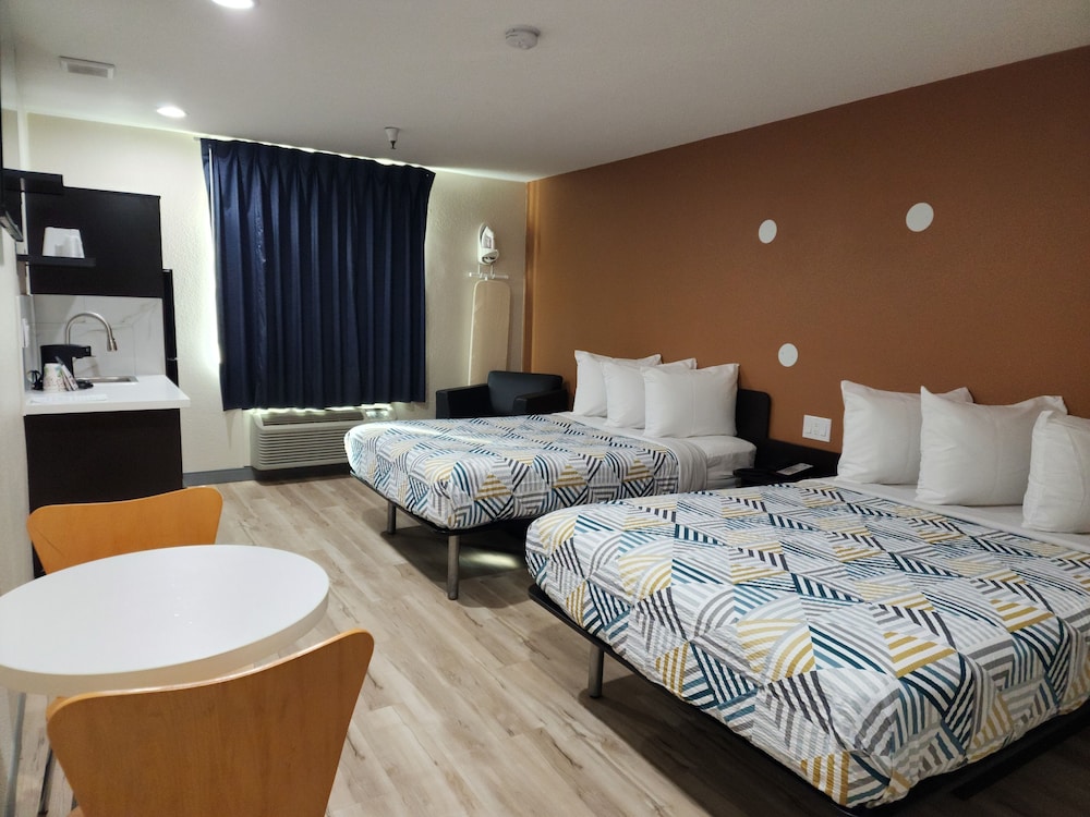 Studio6 Suites Cameron Park, CA - Folsom 14/40