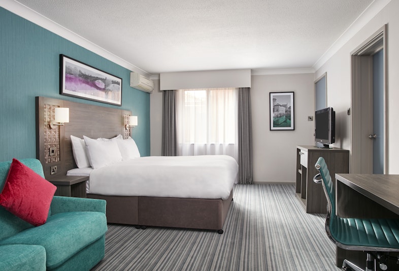 Leonardo Hotel East Midland Airport 12/54