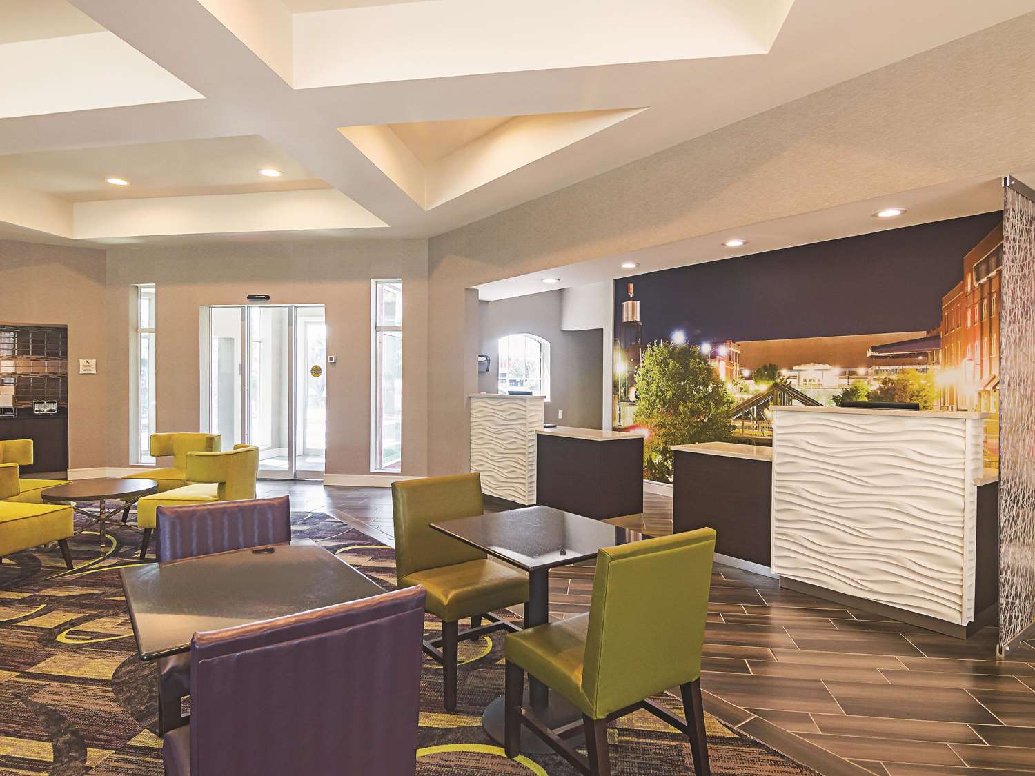 La Quinta Inn Suites Oklahoma City Nw Expwy 32/47