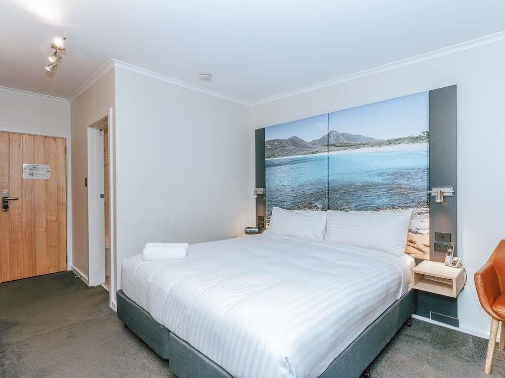 Standard, King Bed