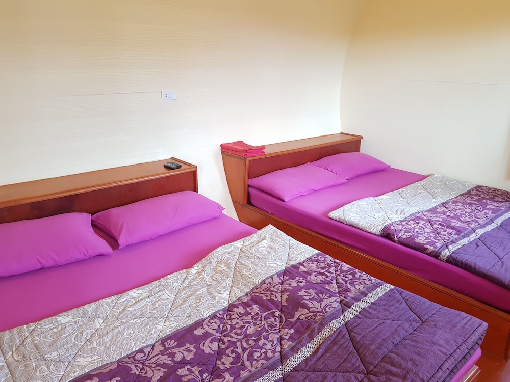 Ban Mae Resort 9/30